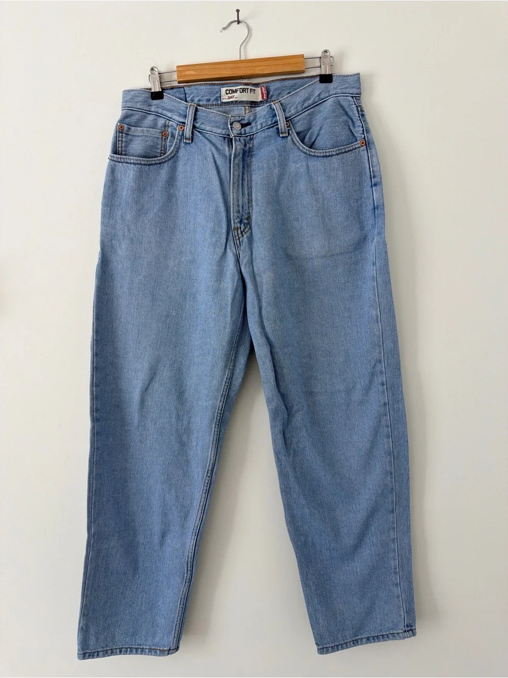Levi’s 560 Loose Taper Comfort Fit Light Blue Jeans